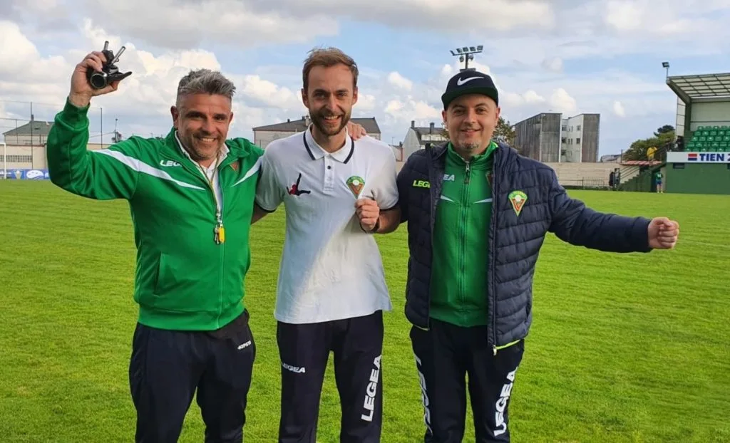 Celebración del ascenso dos jornadas antes de terminar la fase