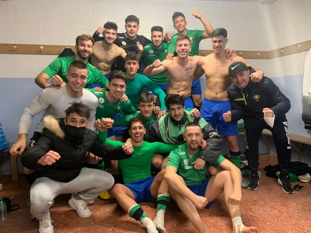 Celebración de una de las victorias que nos acercaban al ascenso
